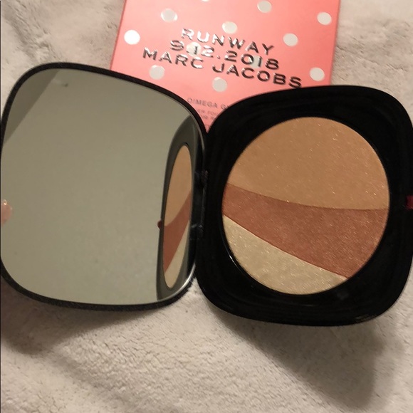 Marc Jacobs O!mega Glaze - Picture 4 of 5